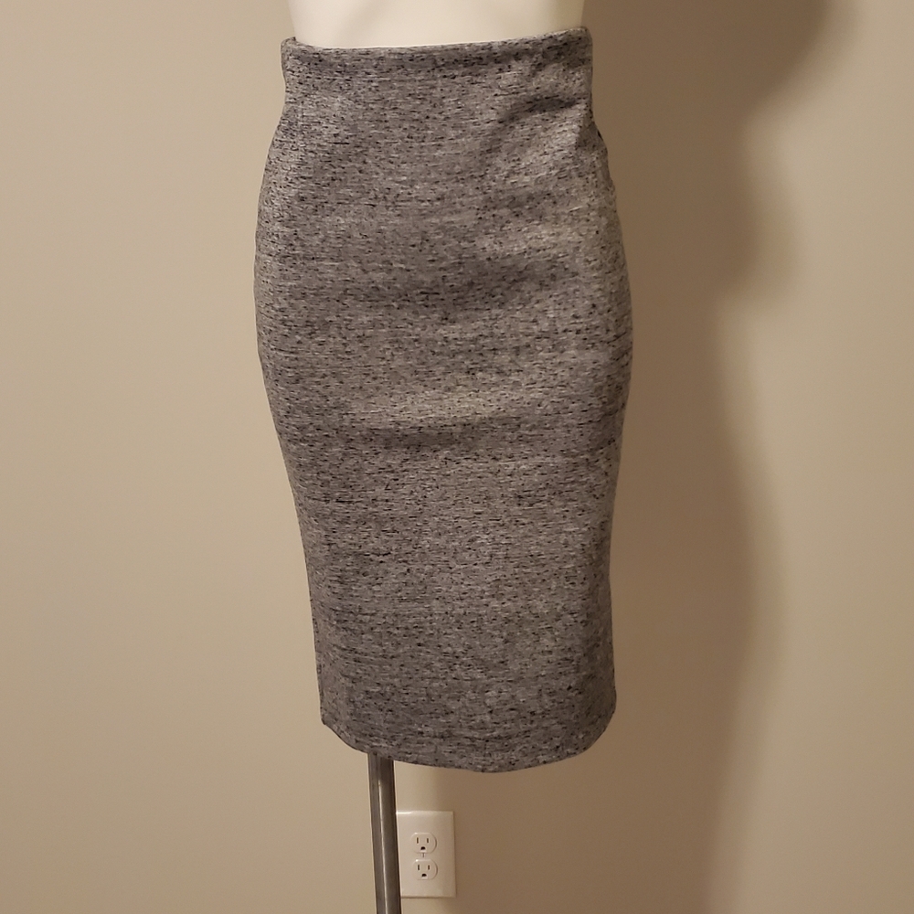 H&M Grey Pencil Skirt